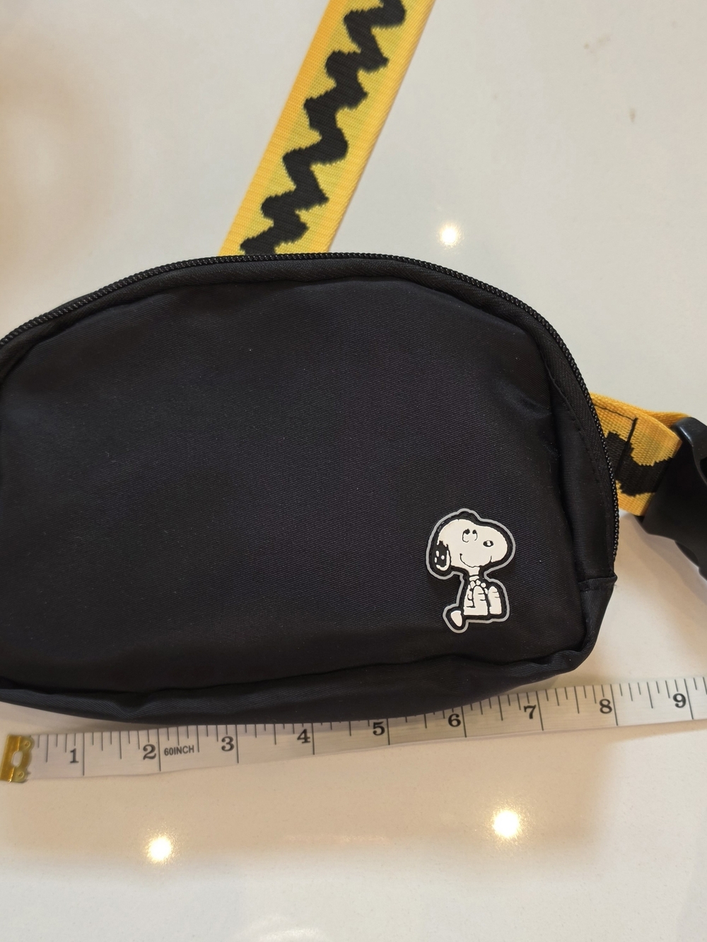 Peanuts Snoopy Belt/Crossbody Bag with Yellow Zigzag Strap - Picture 7 of 11